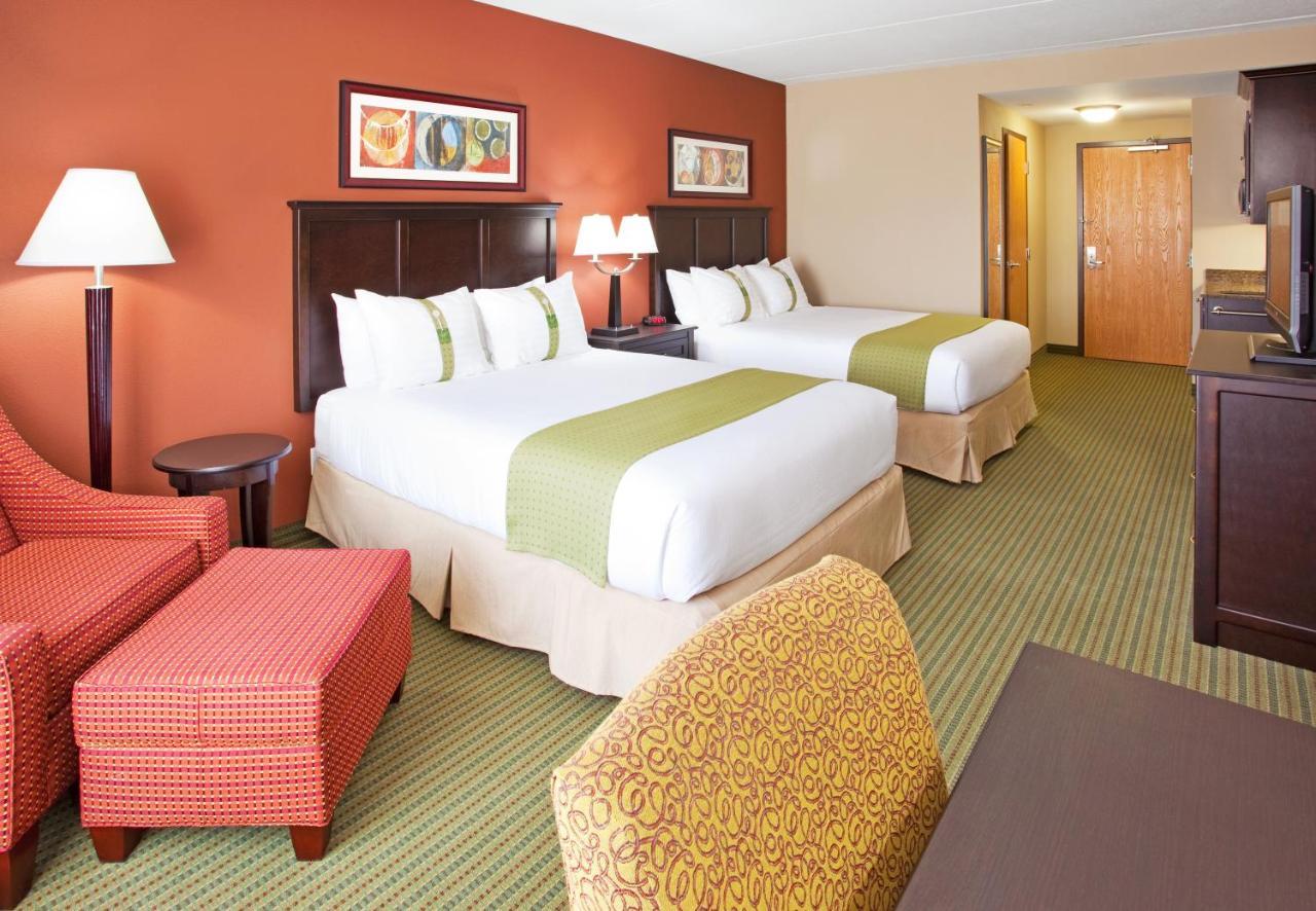 Holiday Inn Midland By Ihg Экстерьер фото