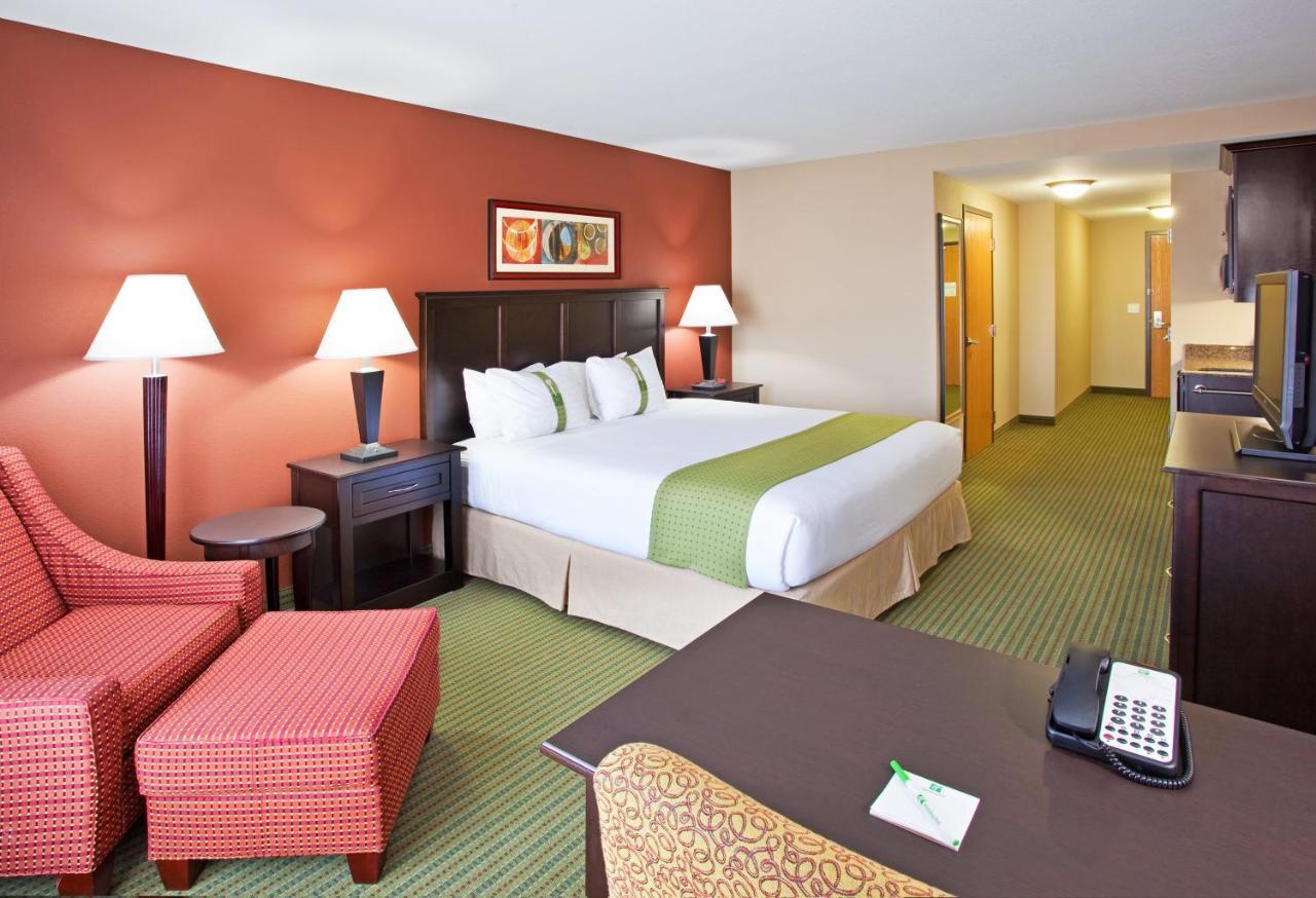 Holiday Inn Midland By Ihg Экстерьер фото